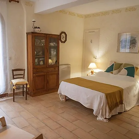 Grande Villa, Corse Du Sud, Domaine Prive De Cala Rossa וילה